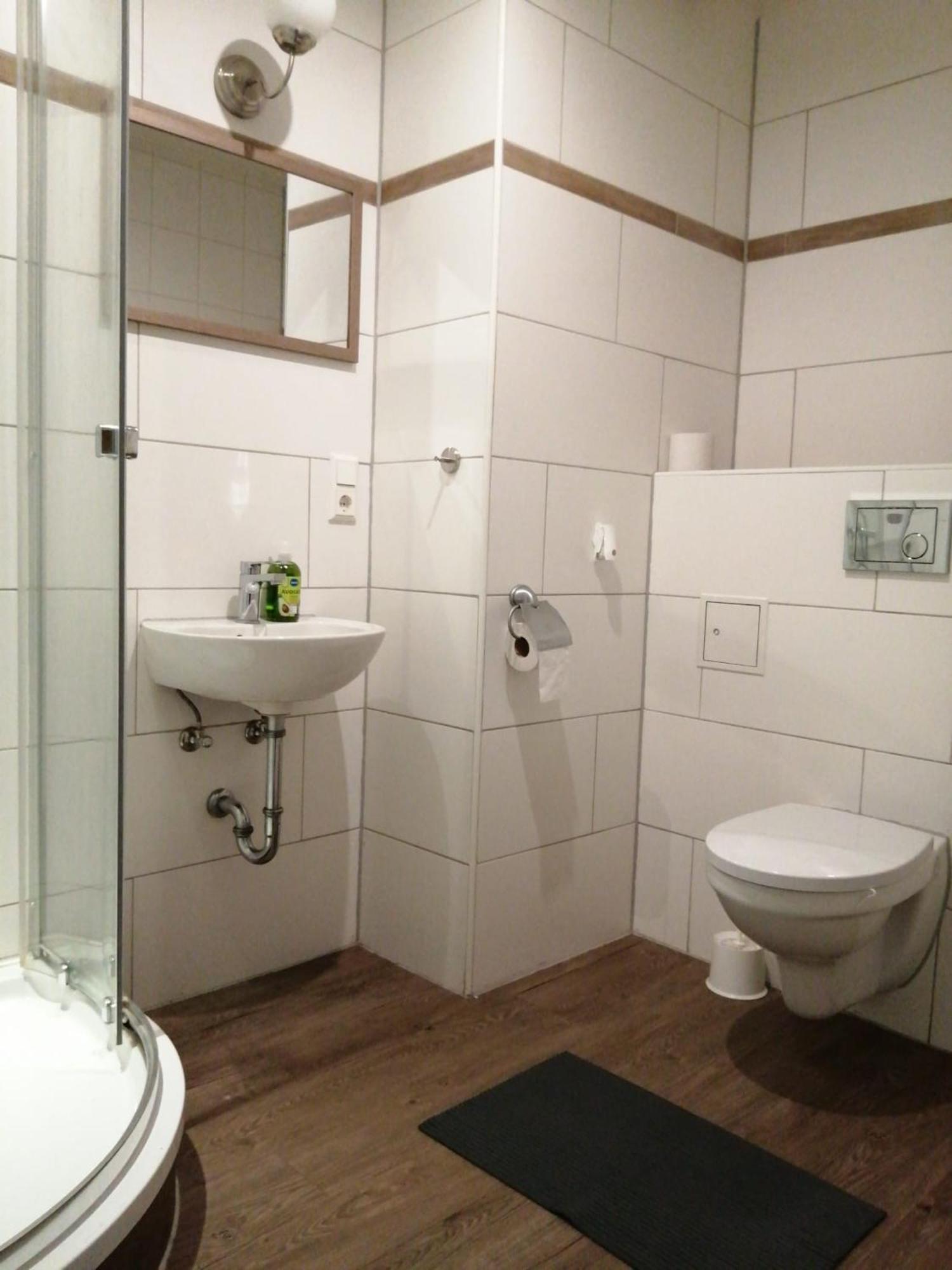 Hotel-Garni "Zum Loewen" Bad Freienwalde Dış mekan fotoğraf